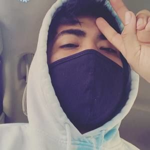 Meet your Posher, Rene